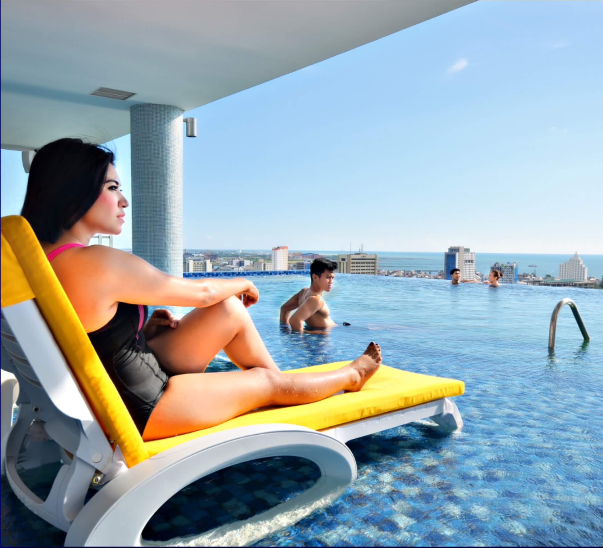 infinity pool karebosi premier hotel