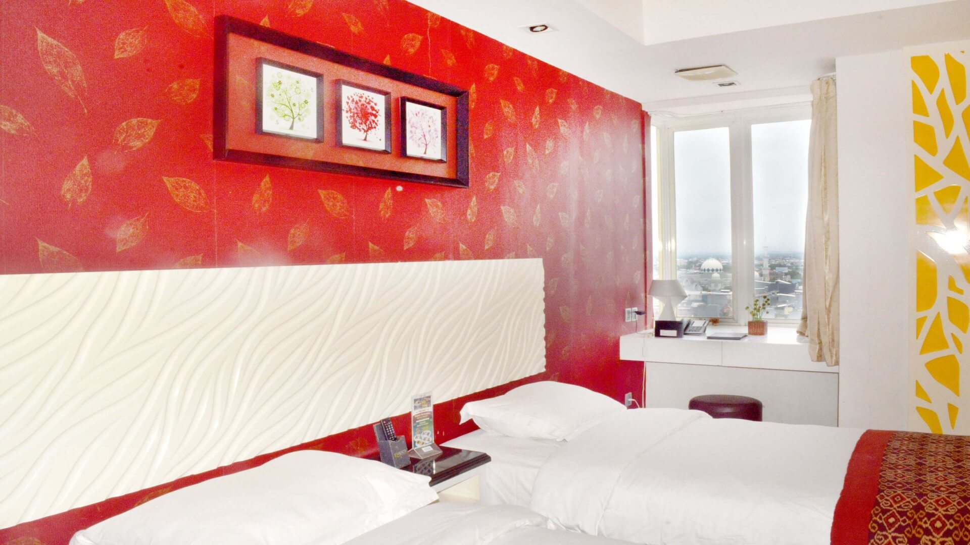 kamar superior karebosi premier hotel